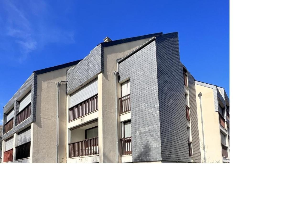Appt T2 4 Pers Saint Lary Centre Village Parking Bagian luar foto