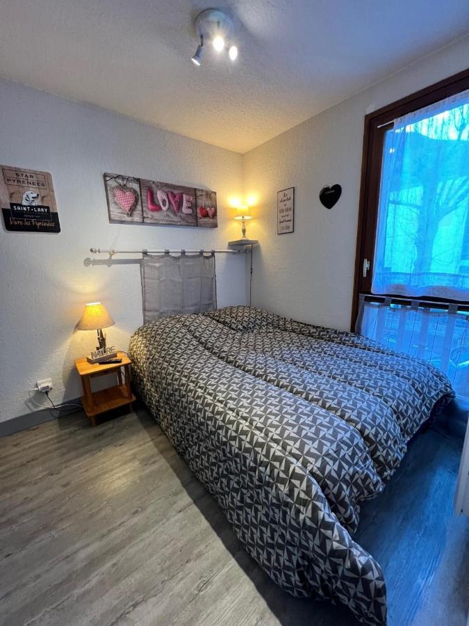 Appt T2 4 Pers Saint Lary Centre Village Parking Bagian luar foto