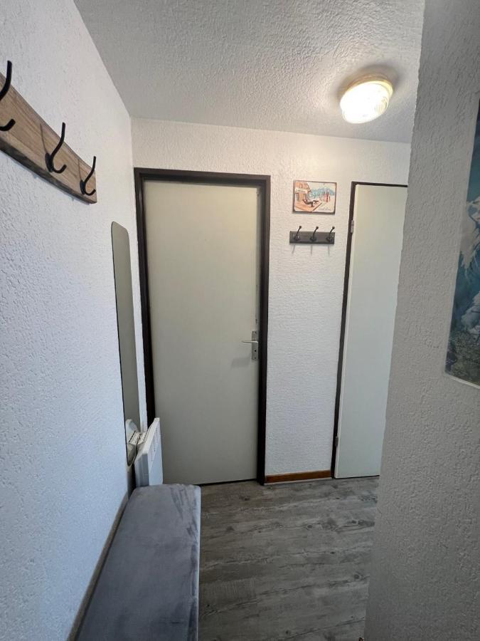 Appt T2 4 Pers Saint Lary Centre Village Parking Bagian luar foto
